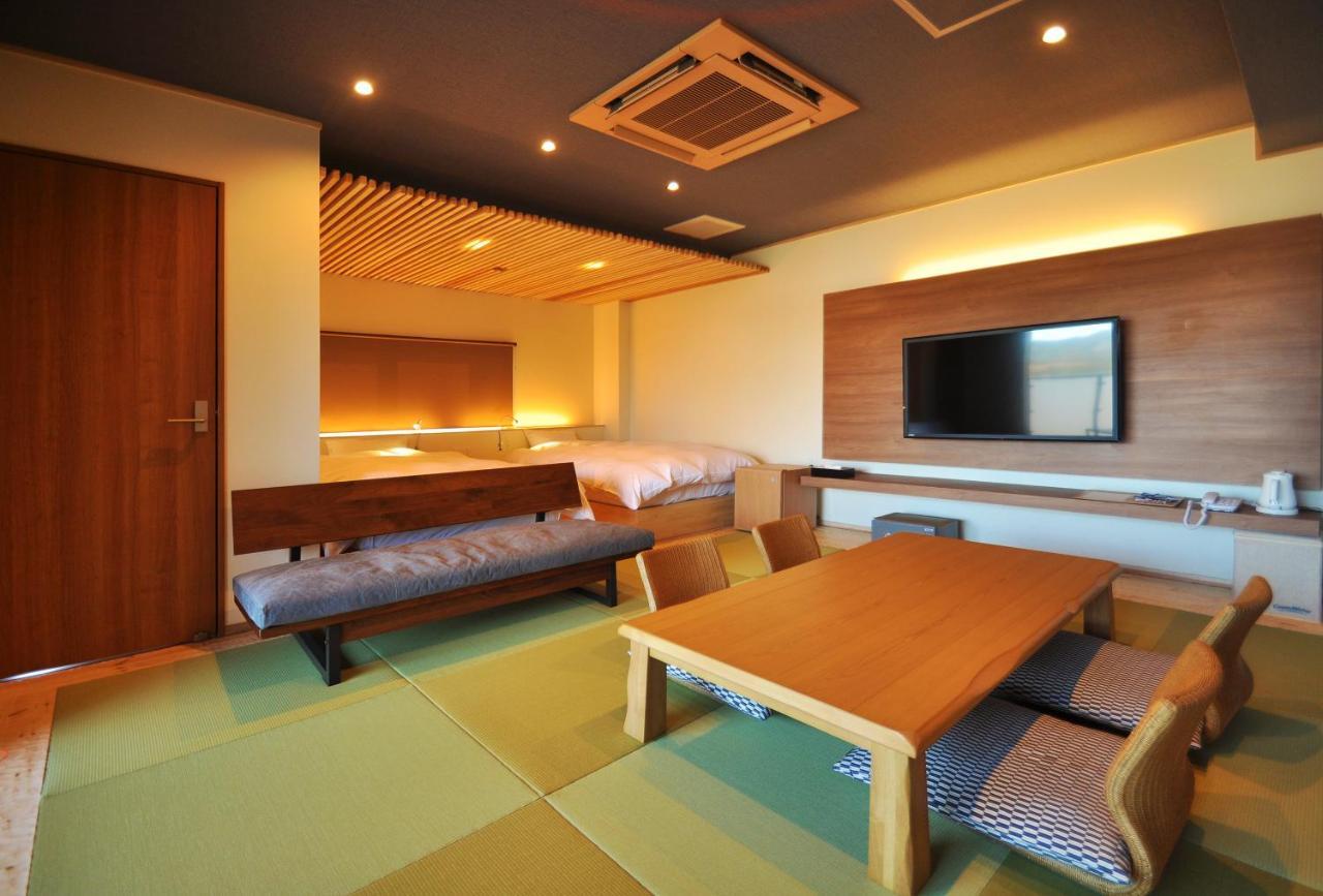 Koyokaku Hotell Ureshino Exteriör bild