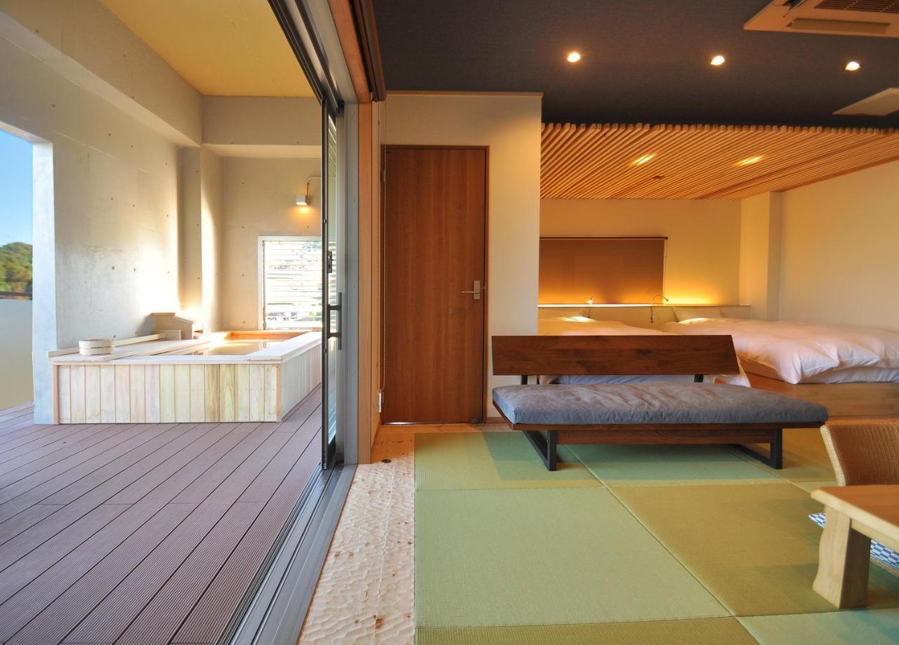 Koyokaku Hotell Ureshino Exteriör bild